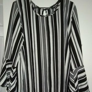 Black And White Blouse Size 3x